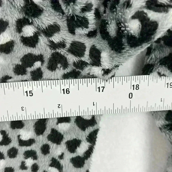 Place Girls Fleece Cheetah Print Jacket Size 14 Black and Gray - Picture 9 of 10